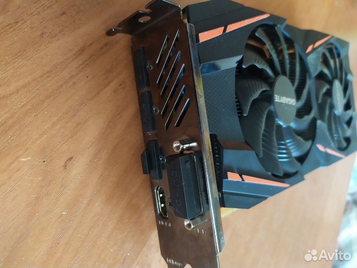 Видеокарта Gigabyte RX 580 8 Гб