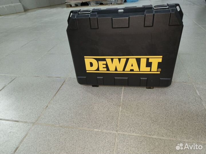 Пневматический пистолет DeWalt