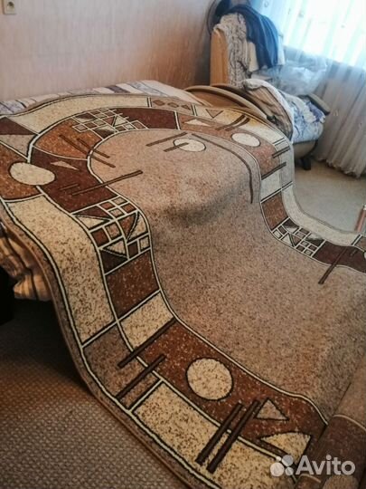 Ковры и паласы бу 2 на 5 и коврик 1 на 2 метра