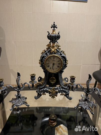 Часы каминные бронза с подсвечниками Mozer