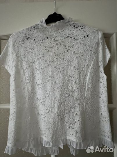 Белая кружевная блузка