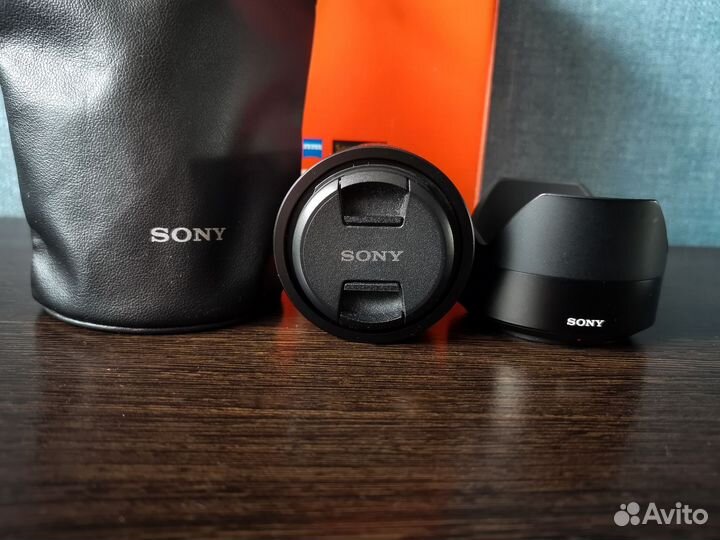 Sony FE 55mm f/1.8