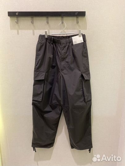 Штаны wide FIT parachute cargo uniqlo U