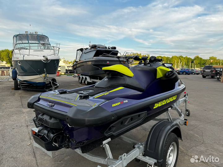 Гидроцикл Sea-Doo RXP-XRS 300