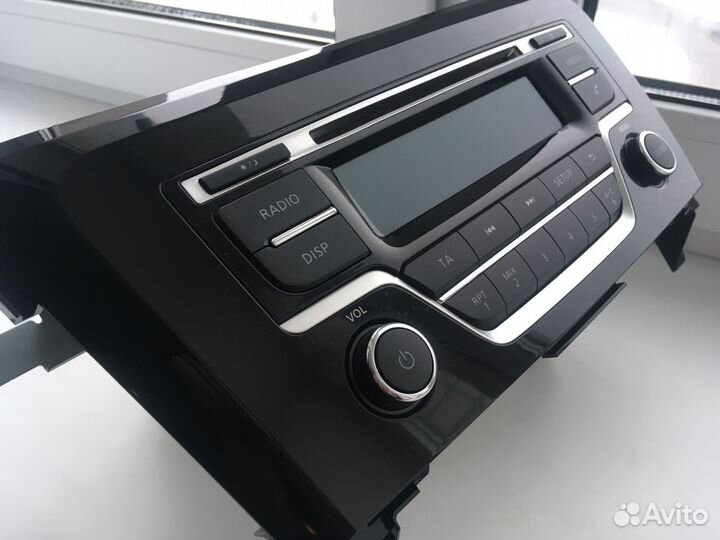 Штатное головное устройство Nissan X-trail 2015