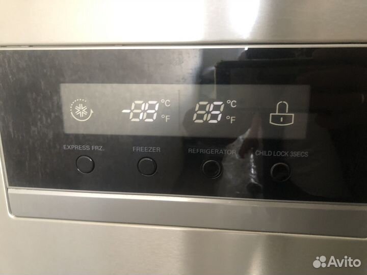 Холодильник LG