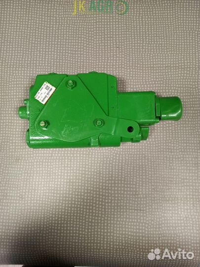 Гидравлический разделитель John Deere RE239127