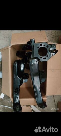 Рычаг задний правый Nissan 55502JD00A