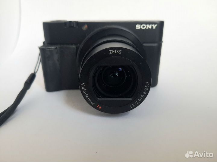 Фотоаппарат Sony Cyber-shot DSC-RX100M3