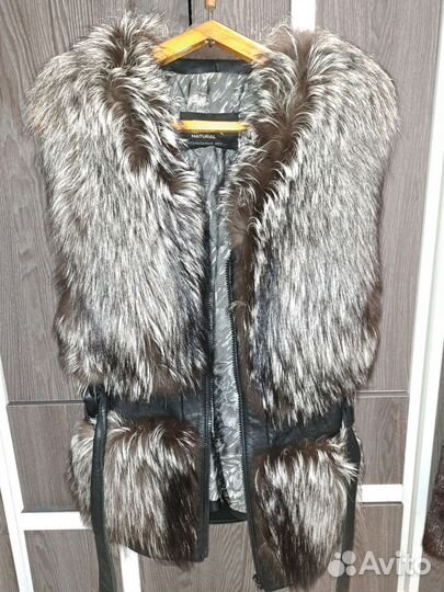Меховая жилетка из песца