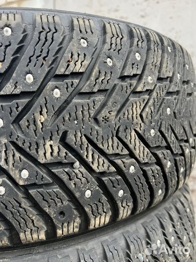 Nokian Tyres Hakkapeliitta 8 215/55 R17 19B