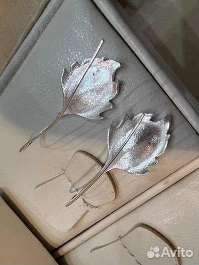 Новые серьги в форме листа