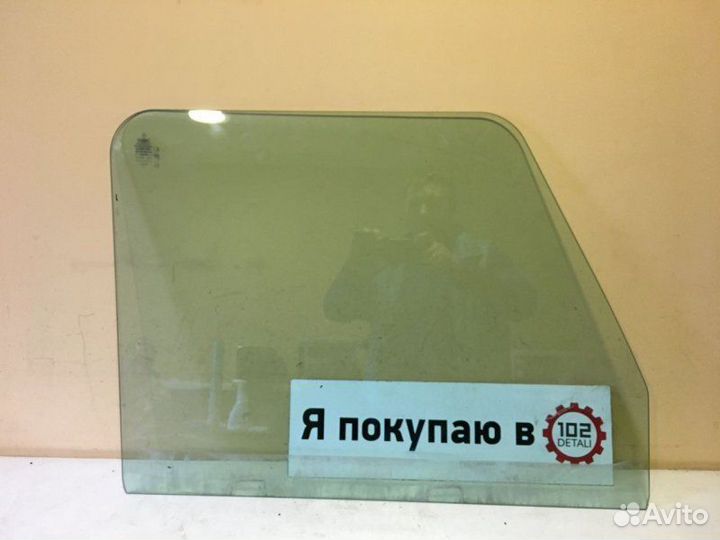 Стекло двери переднее Mercedes-Benz G-Class W463