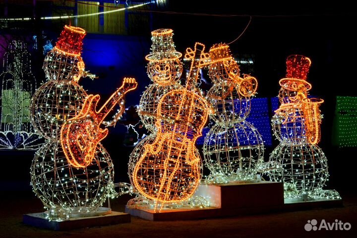 Новогодний световой Снеговик для улицы в наличии