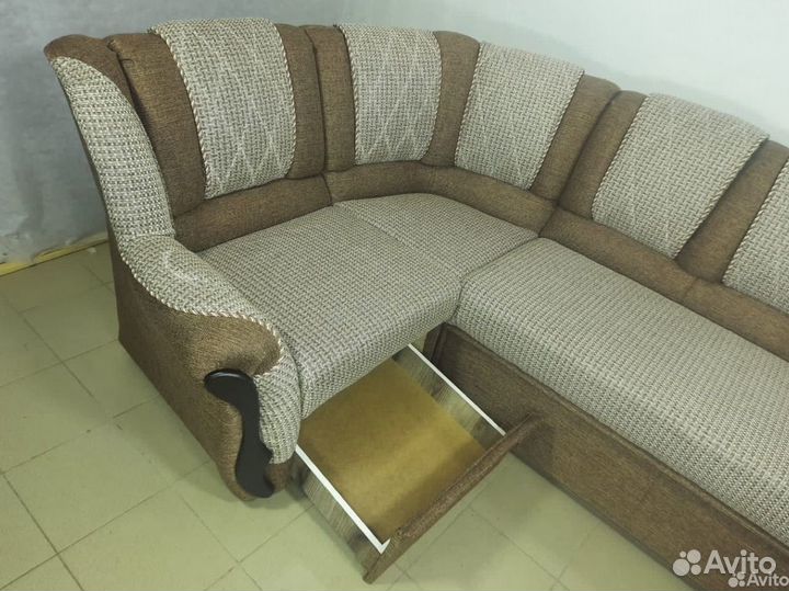 Угловой диван