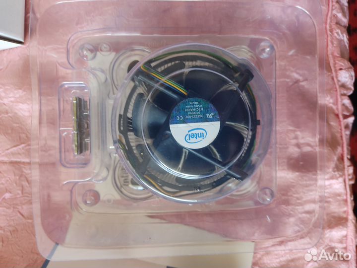 Процессор Intel Core 2 Duo E6750