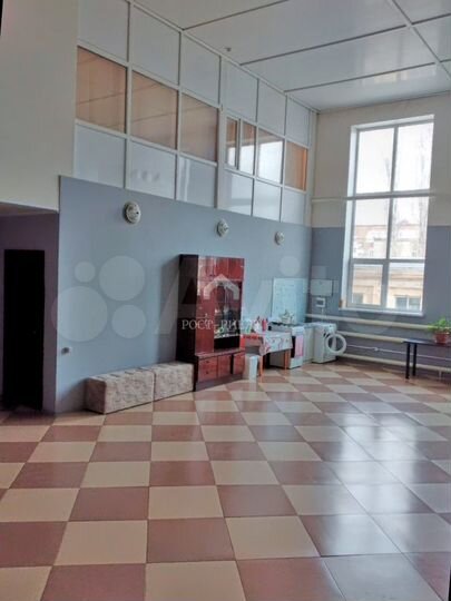 Продам здание, 700 м²