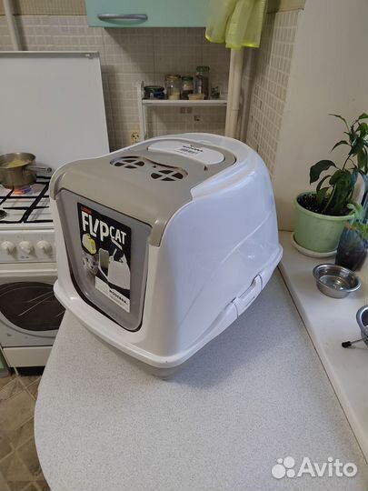 Кошачий лоток закрытый
