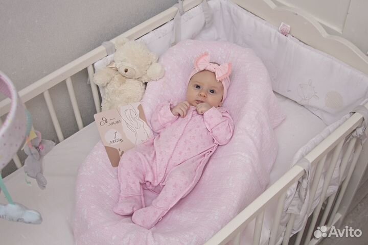 Детская кроватка белая для малышей