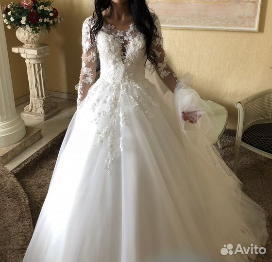 Свадебное платье