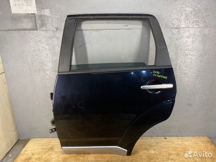 Задняя Левая Дверь Mitsubishi Outlander XL