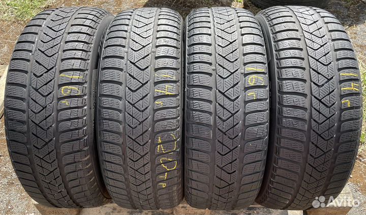 Pirelli Winter Sottozero 3 215/60 R16