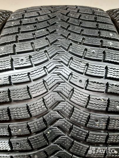 Michelin Latitude X-Ice North 3 295/35 R21