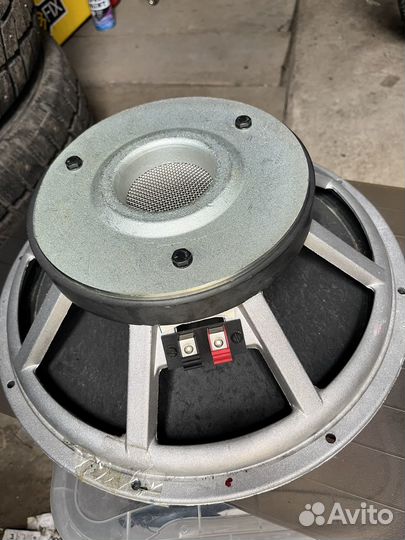 Динамик для сабвуфера 15дюймов