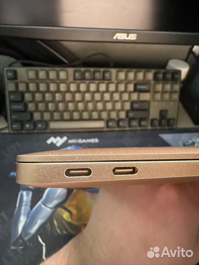 Apple macbook air 13 m1