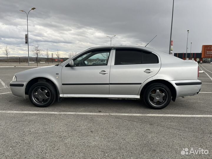 Skoda Octavia 1.6 МТ, 2002, 374 141 км