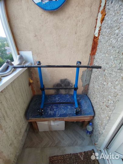 Турник настенный бу