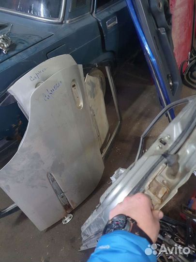 Дверь на дайхатцу сирион