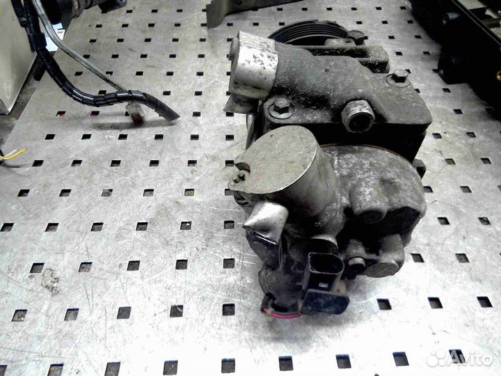 Компрессор системы кондиционирования Volkswagen Polo