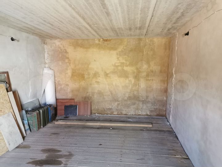 Гараж, > 30 м²