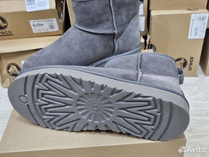 Ugg classic mini II Grey