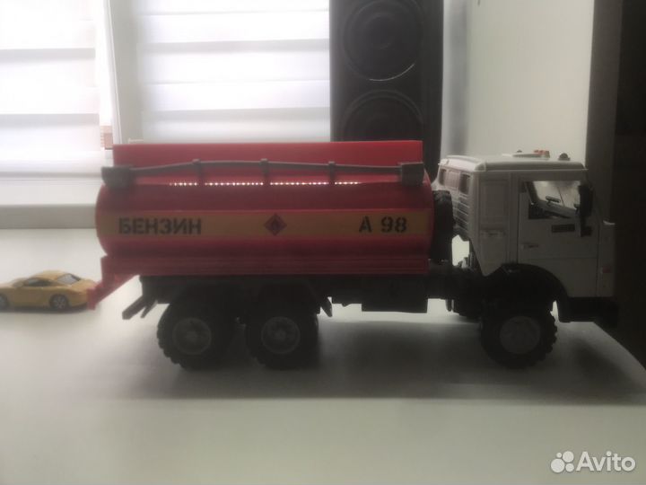 Модель грузовика