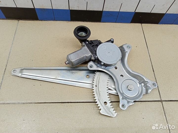 Стеклоподъемник электр. задний правый RAV 4 2013