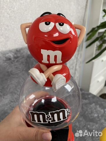 Диспенсер m&m