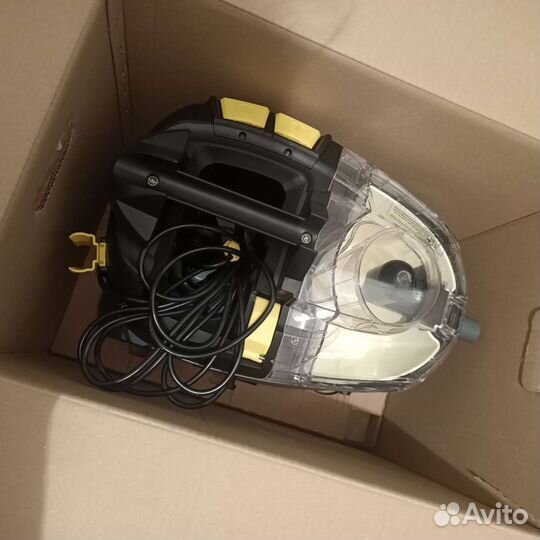 Сдаю в аренду моющий пылесос карчер pizzi 8/1