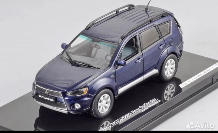 Mitsubishi outlander 2011 Cosmic Blue