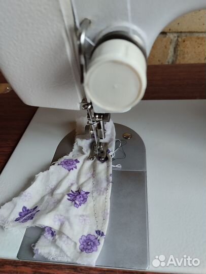 Швейная машинка 