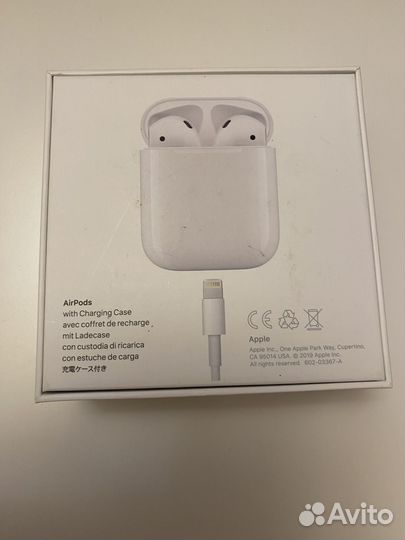 Apple Airpods 2 оригинал б/у + 2 чехла