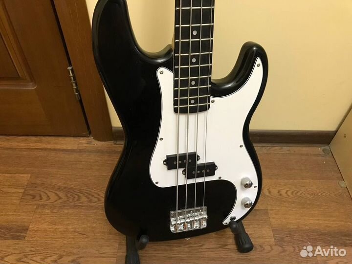 Бас гитара Homage HEB710