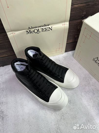 Kpоссовки Alexander McQueen