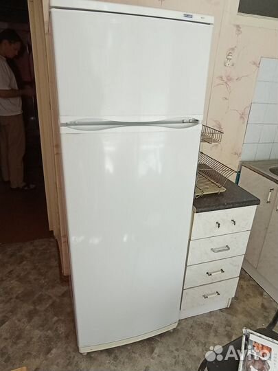 Холодильник atlant двухкамерный бу