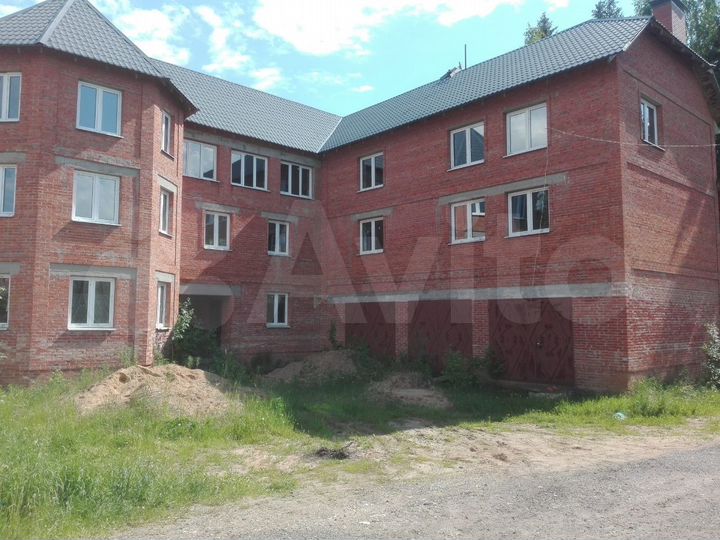 Дом 771,8 м² на участке 5 сот.