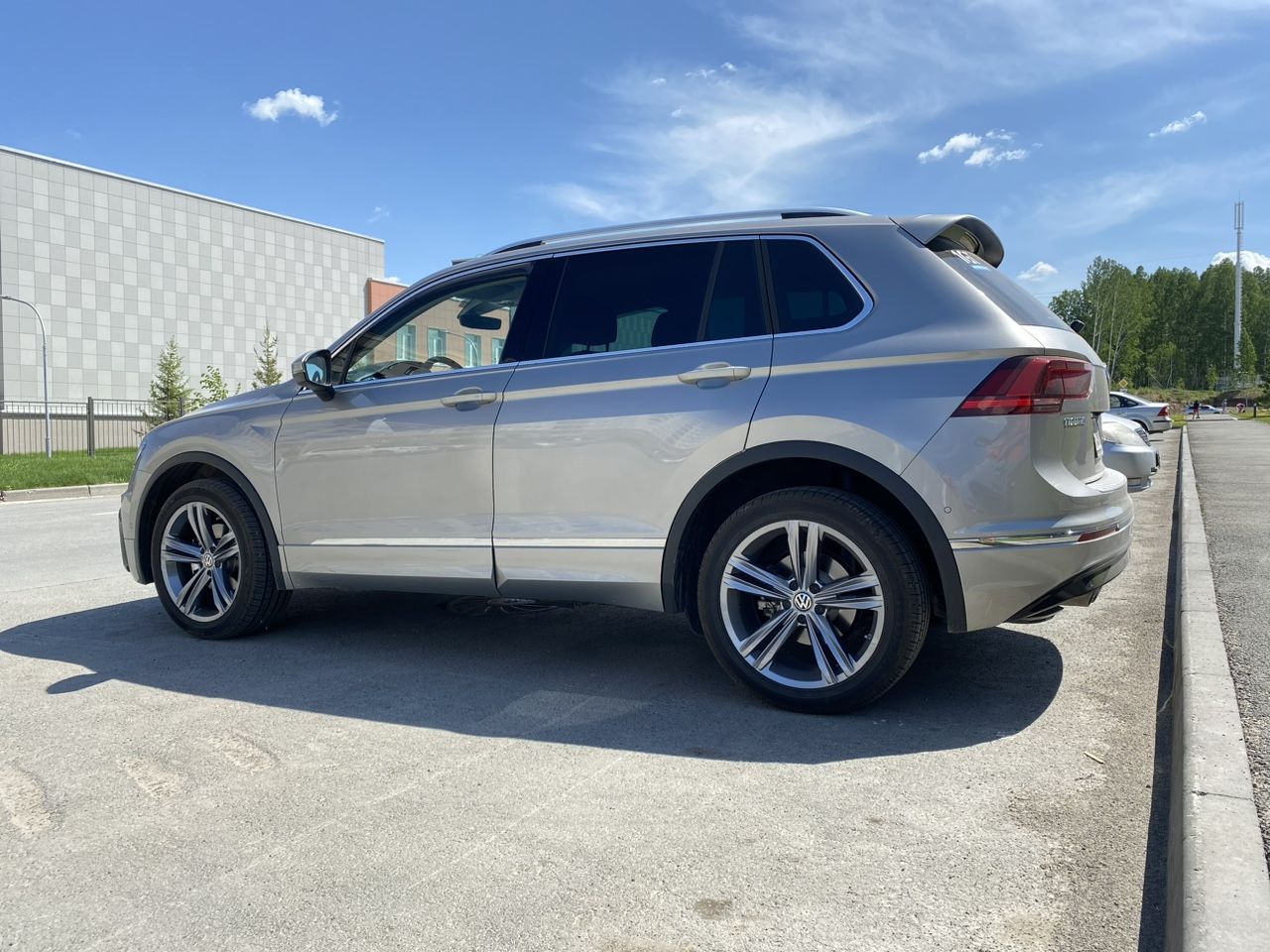 Volkswagen Tiguan: фото владельца