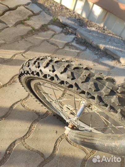 Детский велосипед 16