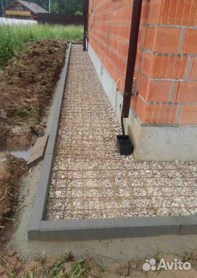 Бригада строителей