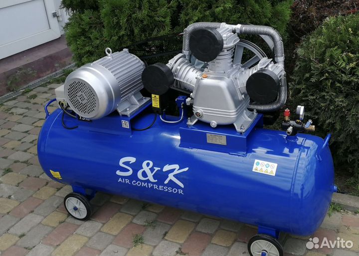 Компрессор 1200 литров 380 вольт